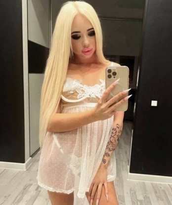 Оксана, 18 лет, 2 размер груди